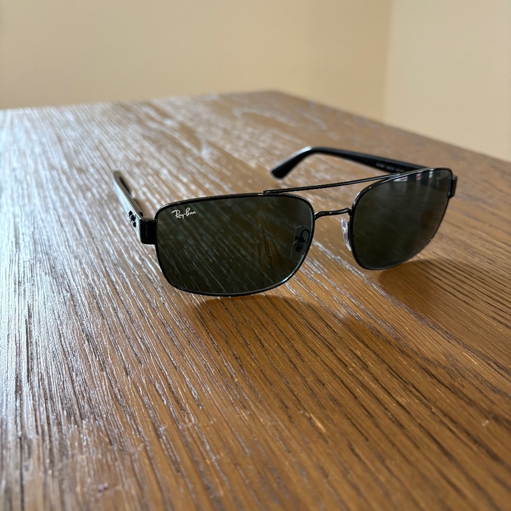 Ray-Ban RB3687 Sunglasses w/ Case and Lens Wipe
